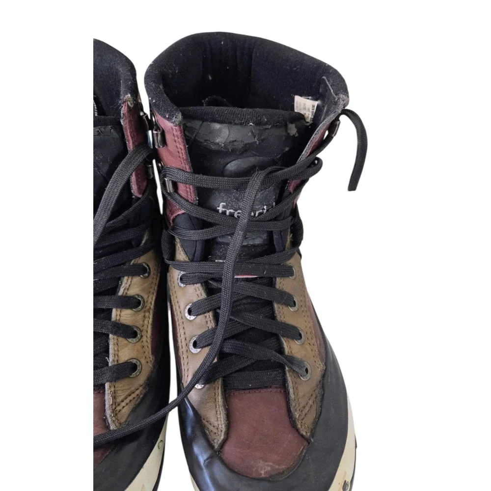 Vintage Y2K Airwalk Freeride Snowboard‎ Boots Daisy Embroidery Women's 10